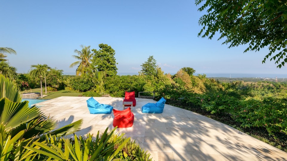 Muhteşem Havuz ve Deniz Manzaralı Güzel 3BR Villa, Bali Villa 2235
