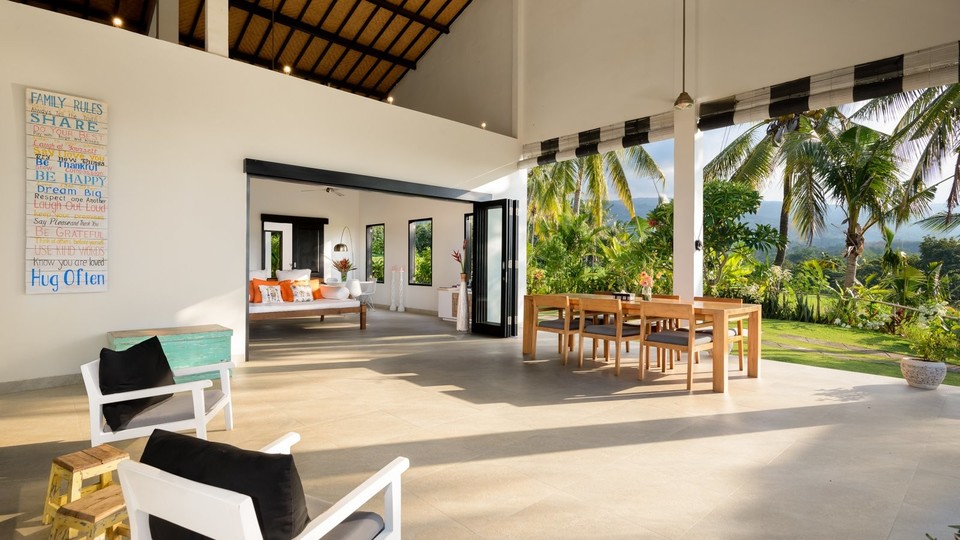 Muhteşem Havuz ve Deniz Manzaralı Güzel 3BR Villa, Bali Villa 2235