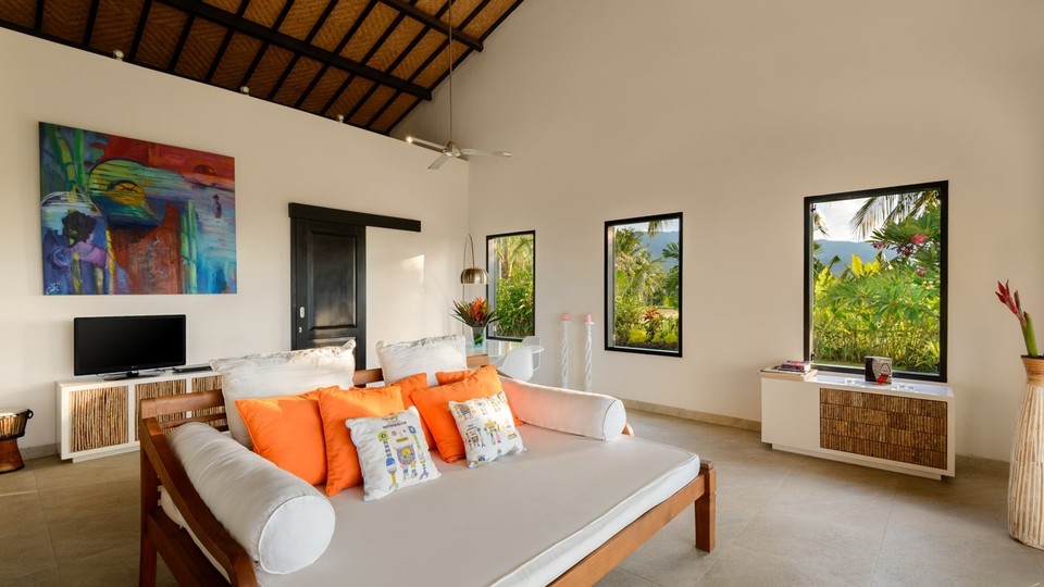 Muhteşem Havuz ve Deniz Manzaralı Güzel 3BR Villa, Bali Villa 2235