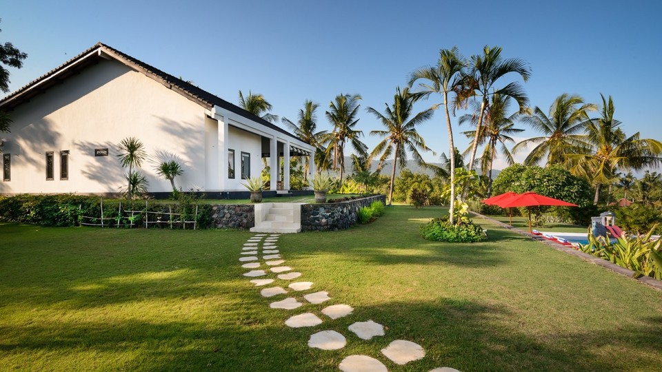 Muhteşem Havuz ve Deniz Manzaralı Güzel 3BR Villa, Bali Villa 2235
