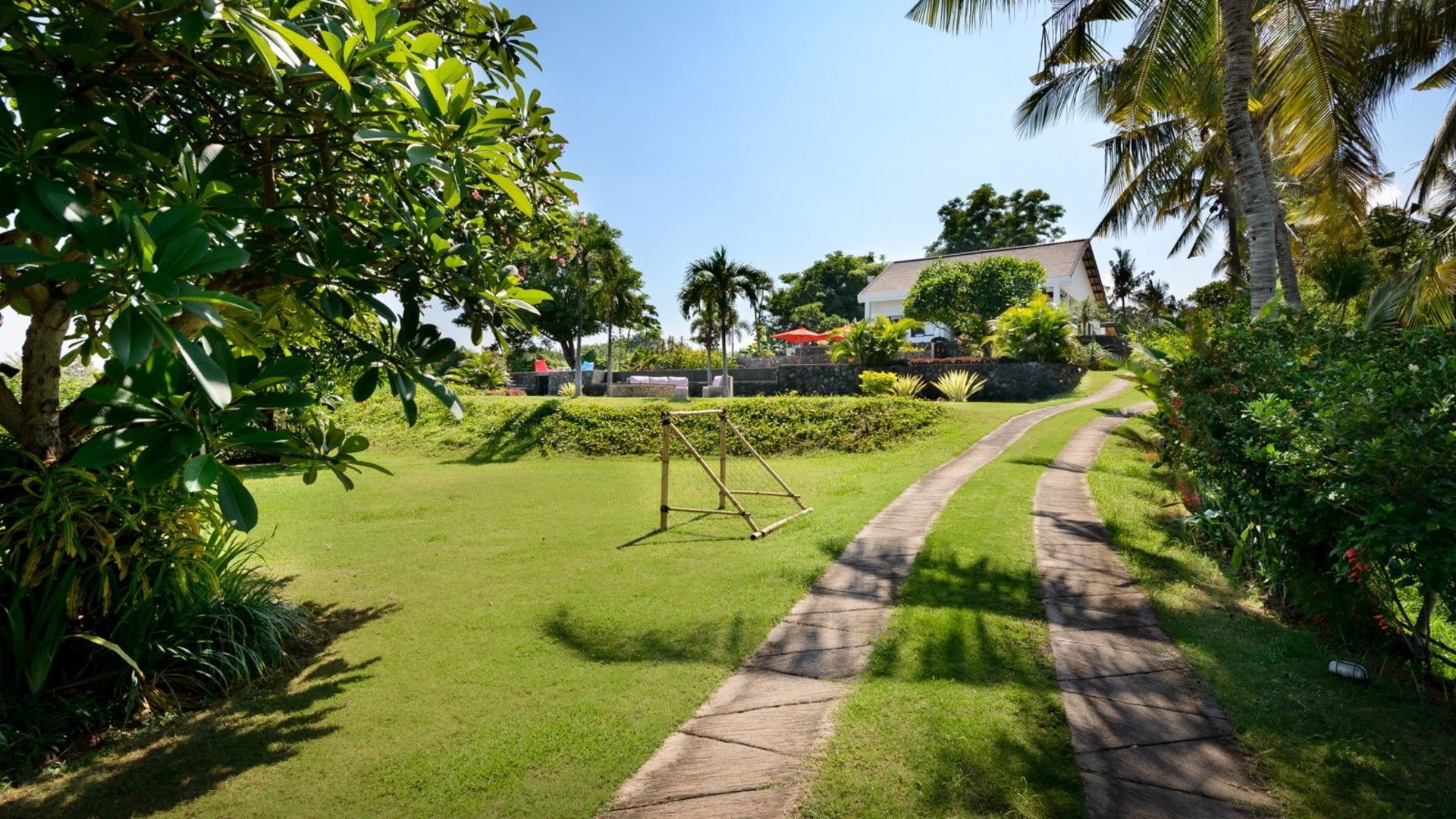 Muhteşem Havuz ve Deniz Manzaralı Güzel 3BR Villa, Bali Villa 2235