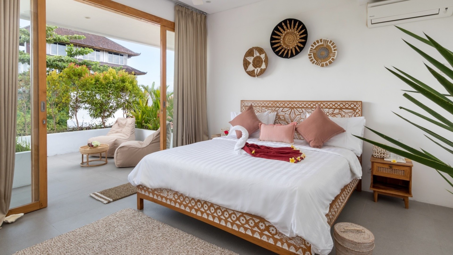 Tam Donanımlı 4BR Villa, Havuzlu ve Bahçeli, Bali Villa 2236'nın Keyfini Çıkarın