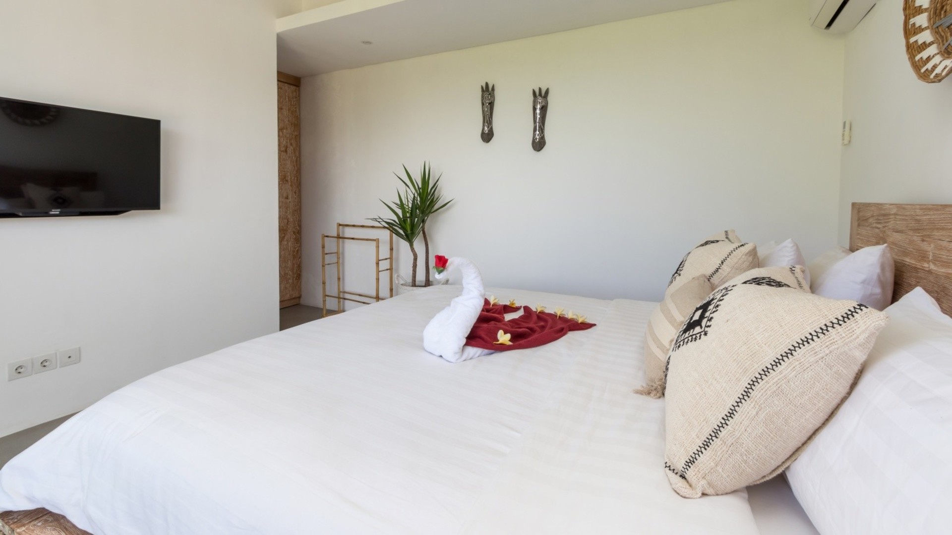 Tam Donanımlı 4BR Villa, Havuzlu ve Bahçeli, Bali Villa 2236'nın Keyfini Çıkarın