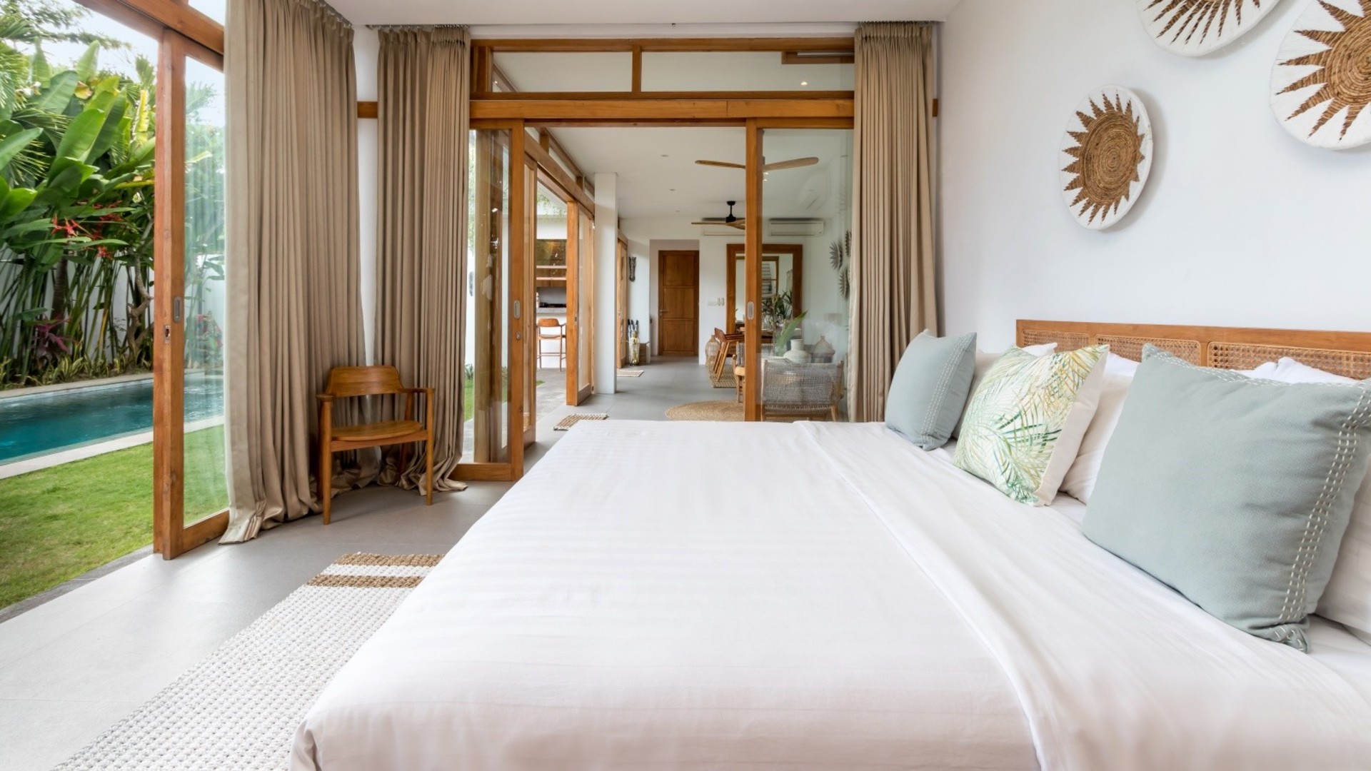 Tam Donanımlı 4BR Villa, Havuzlu ve Bahçeli, Bali Villa 2236'nın Keyfini Çıkarın