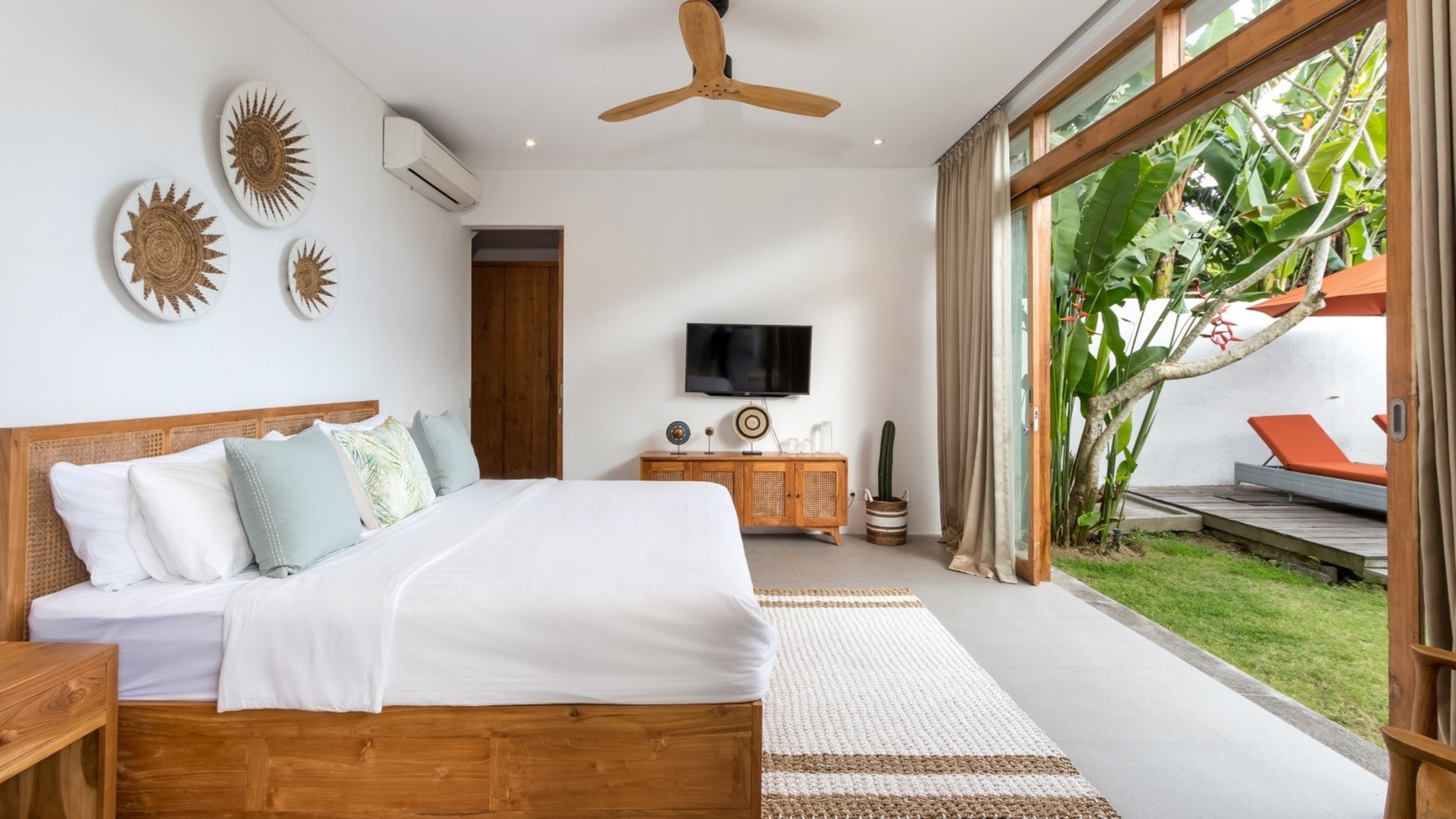 Tam Donanımlı 4BR Villa, Havuzlu ve Bahçeli, Bali Villa 2236'nın Keyfini Çıkarın