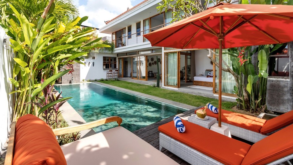 Tam Donanımlı 4BR Villa, Havuzlu ve Bahçeli, Bali Villa 2236'nın Keyfini Çıkarın