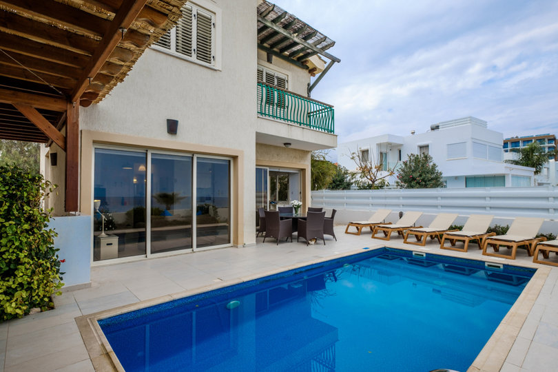 En Lüks Villa, Protaras Villa 1716