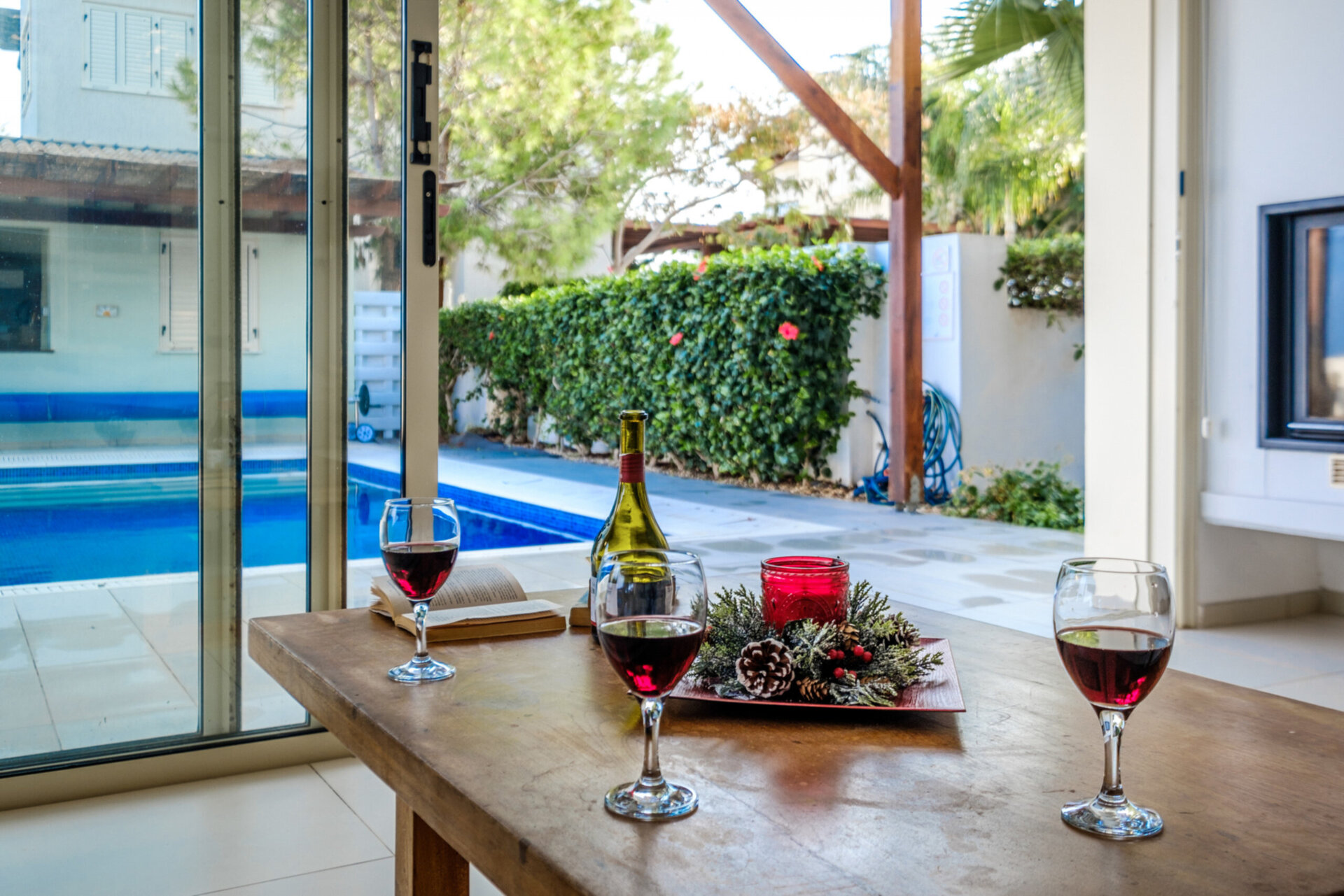 Ailenizin Protaras'taki Bu Lüks Çağdaş Tarzdaki Villayı Kiraladığını Hayal Edin, Protaras Villa 1718