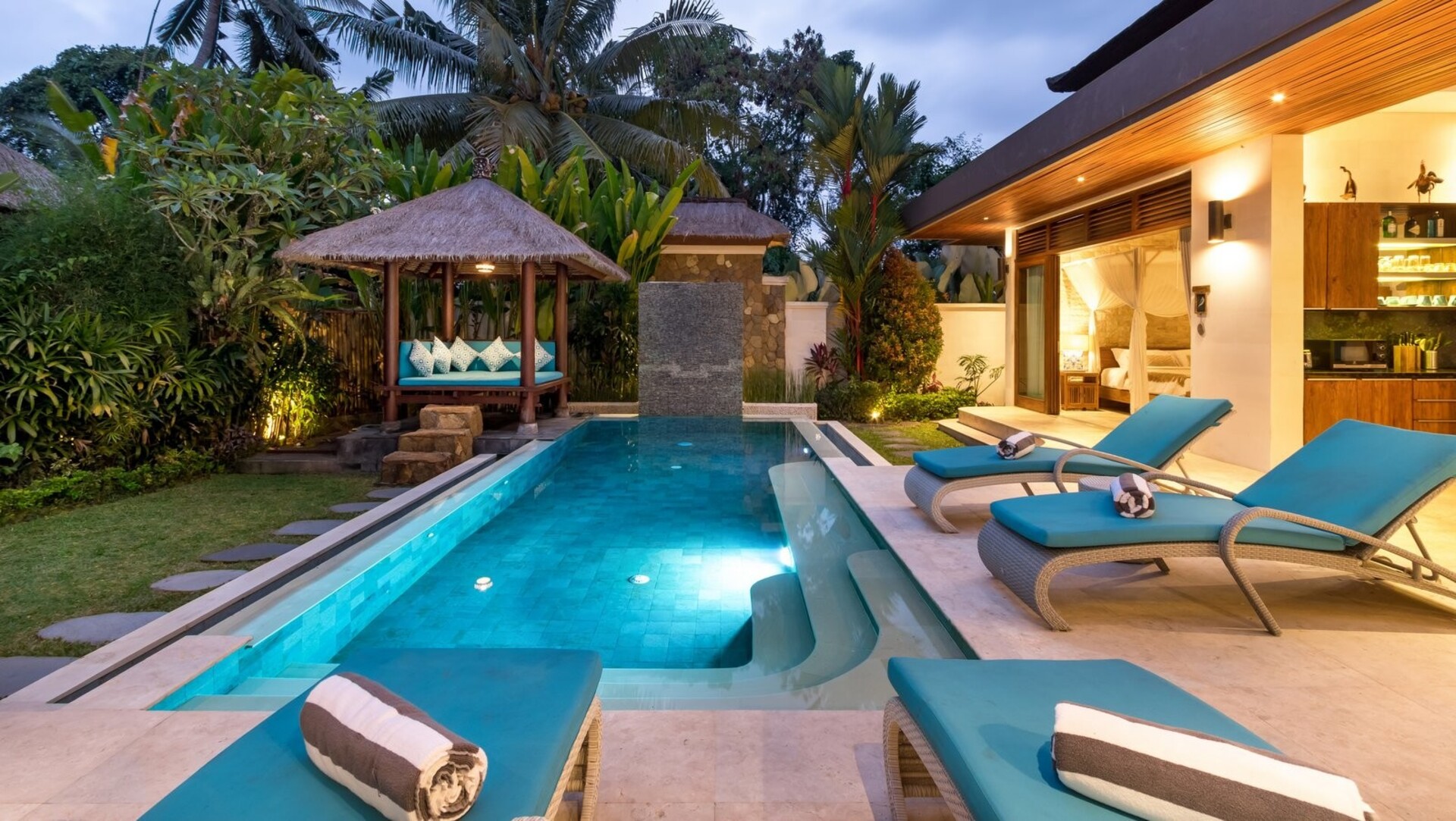 Candidasa'da Lüks 5 Yıldızlı Bir Villada Tatilinizin Keyfini Çıkarın, Otel Fiyatından Daha Uygun, Villa Bali 2243