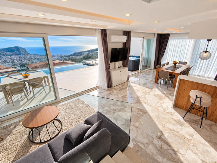 Özel Havuzlu ve Güzel Deniz Manzaralı Villa, Alanya Villa 1004