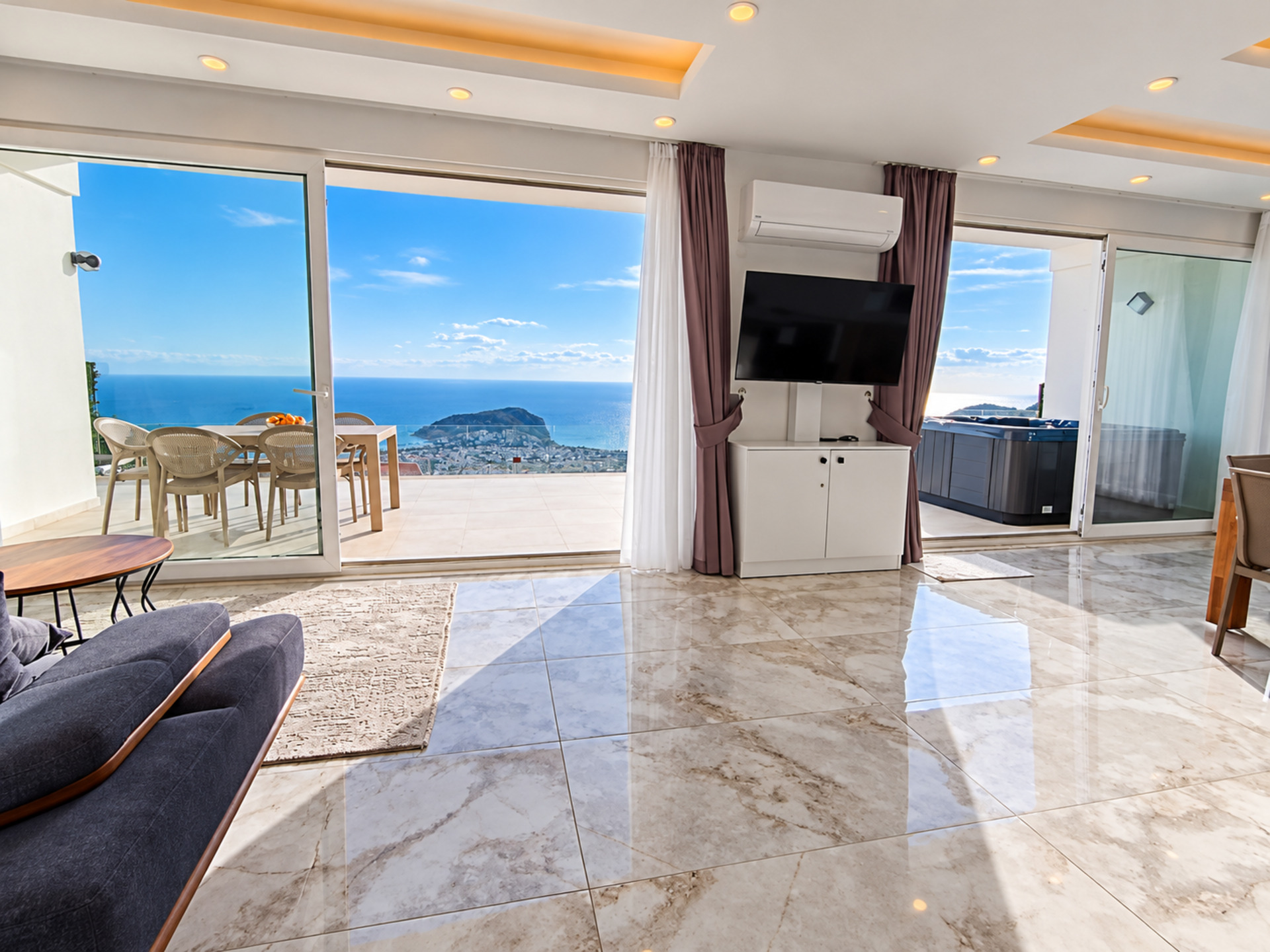 Özel Havuzlu ve Güzel Deniz Manzaralı Villa, Alanya Villa 1004