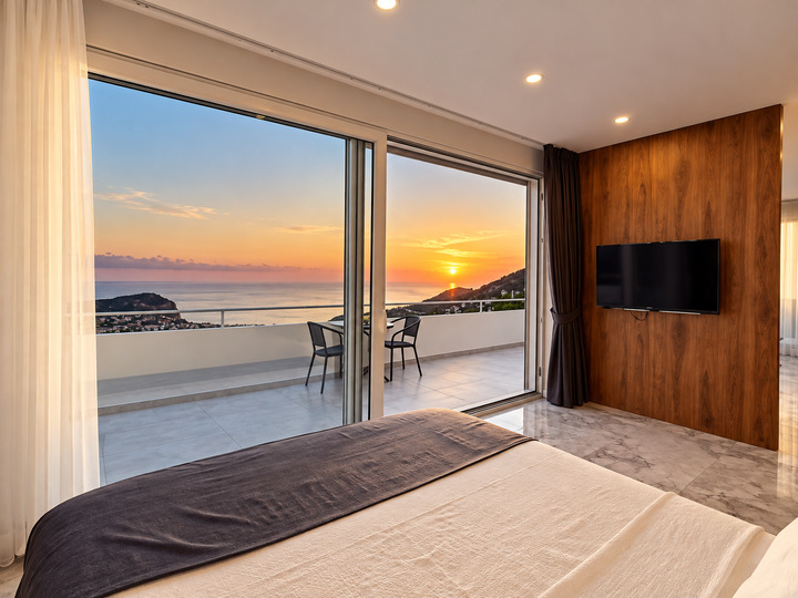 Özel Havuzlu ve Güzel Deniz Manzaralı Villa, Alanya Villa 1004