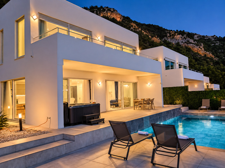 Özel Havuzlu ve Güzel Deniz Manzaralı Villa, Alanya Villa 1004