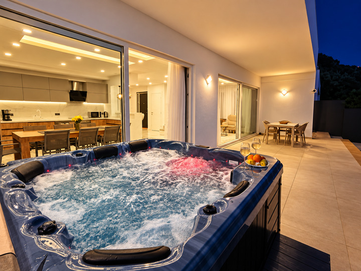 Özel Havuzlu ve Güzel Deniz Manzaralı Villa, Alanya Villa 1004