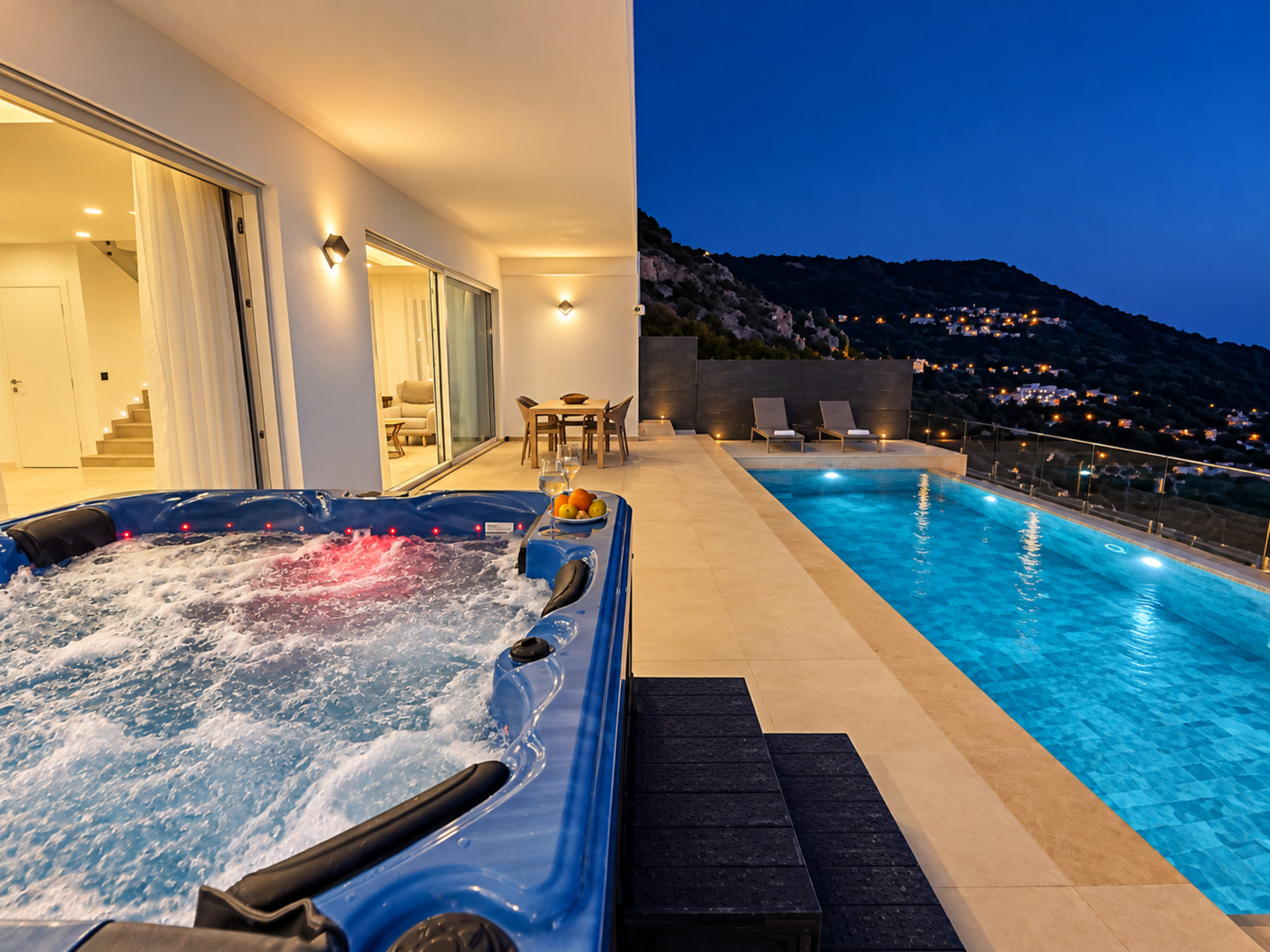 Özel Havuzlu ve Güzel Deniz Manzaralı Villa, Alanya Villa 1004