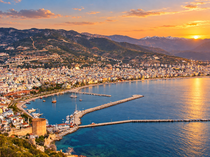 Özel Havuzlu ve Güzel Deniz Manzaralı Villa, Alanya Villa 1004