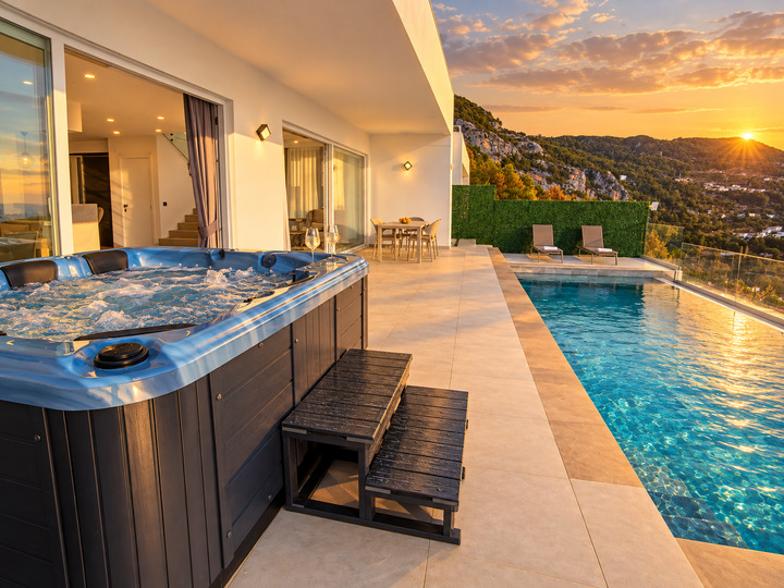 Özel Havuzlu ve Güzel Deniz Manzaralı Villa, Alanya Villa 1004