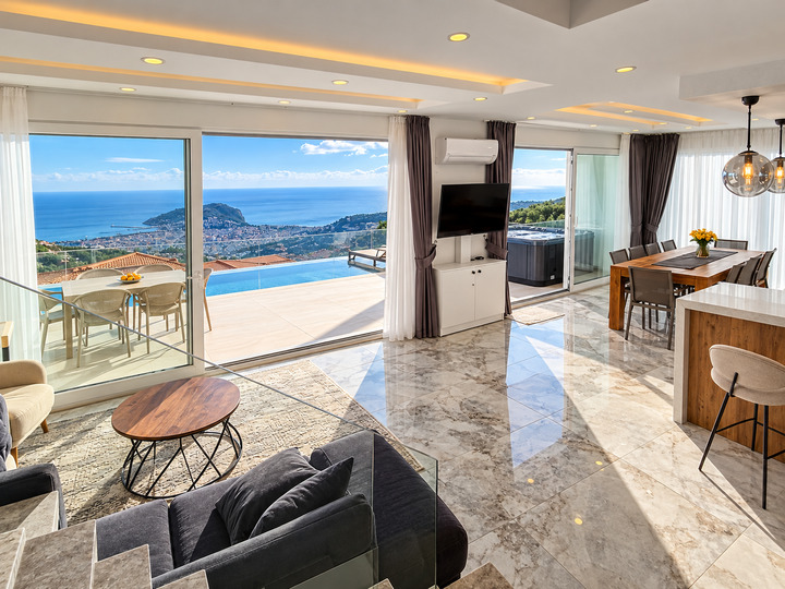 Özel Havuzlu ve Güzel Deniz Manzaralı Villa, Alanya Villa 1004