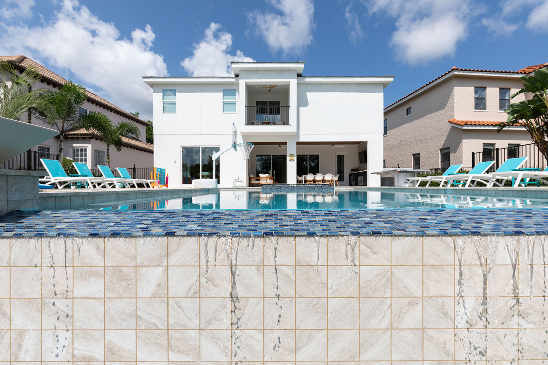 Orlando'daki Reunion Resort'ta Birinci Sınıf Olanaklara Sahip Güzel Villa Villa 1011