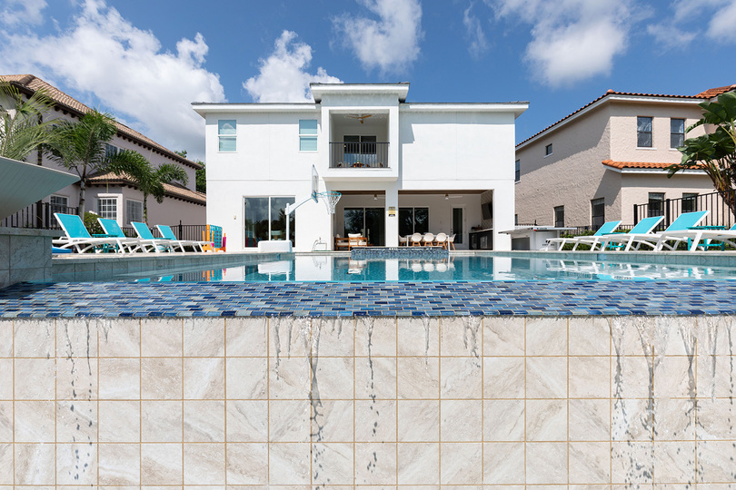 Orlando'daki Reunion Resort'ta Birinci Sınıf Olanaklara Sahip Güzel Villa Villa 1011