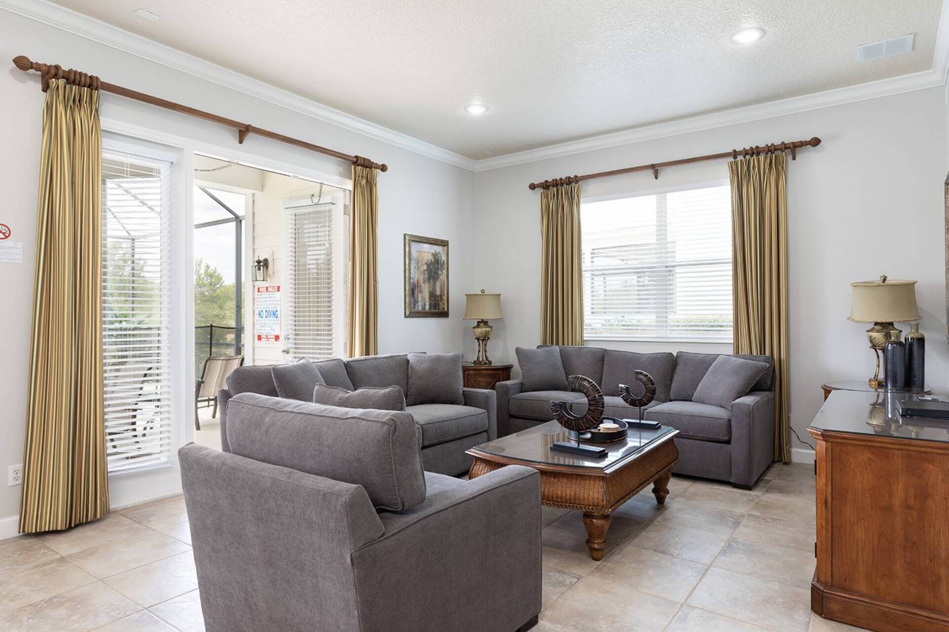 Mükemmel 4 Yatak Odalı Villa, Reunion Resort Villa 1013