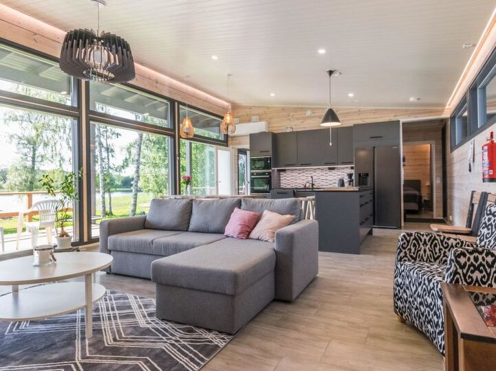 Prime Location'da 5 Yıldızlı Ev, Hämeenlinna 1046