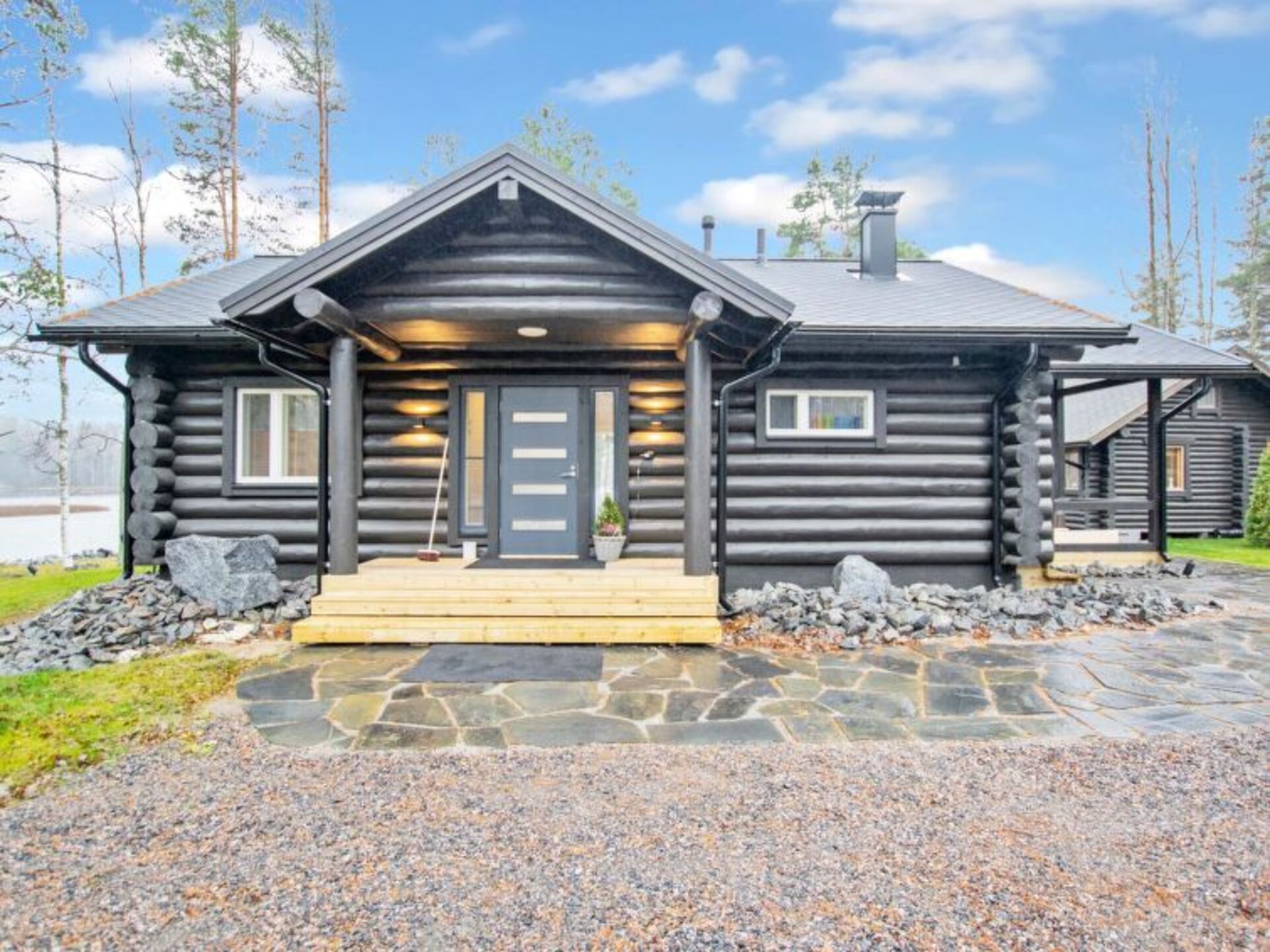 Evden uzaktaki eviniz, Alajärvi 1203