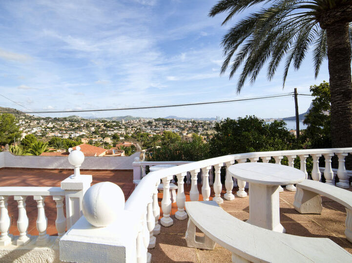 Costa Blanca'da Sakin Vaha, 1034