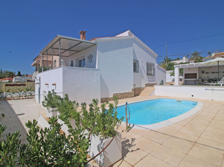 Huzurlu Vaha: Costa Blanca'da 2 Yatak Odalı Villa, 1053, Calpe, Spain