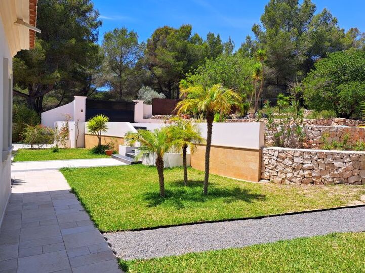 4 Yatak Odalı Villada Deniz Kenarı Huzuru, 1088