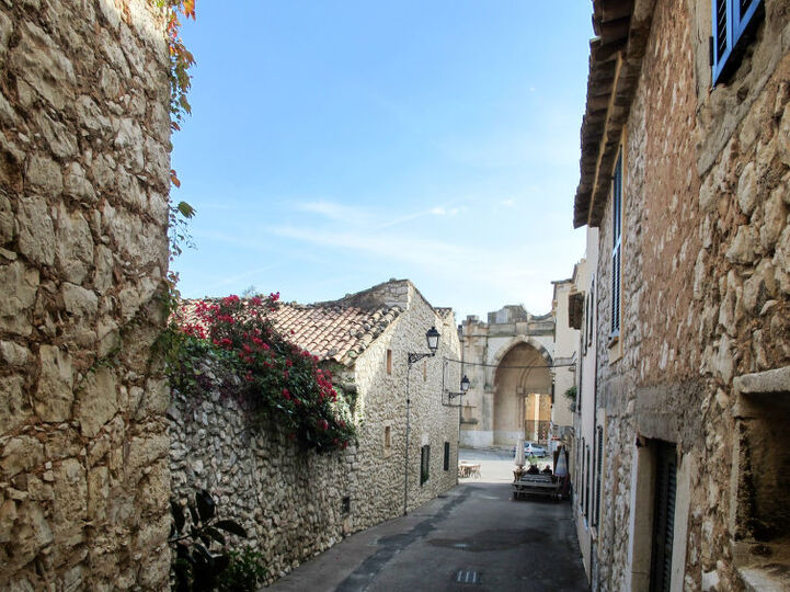 Huzurlu Cennet: Balear Adaları'nda 4 Yatak Odalı Villa, 1625