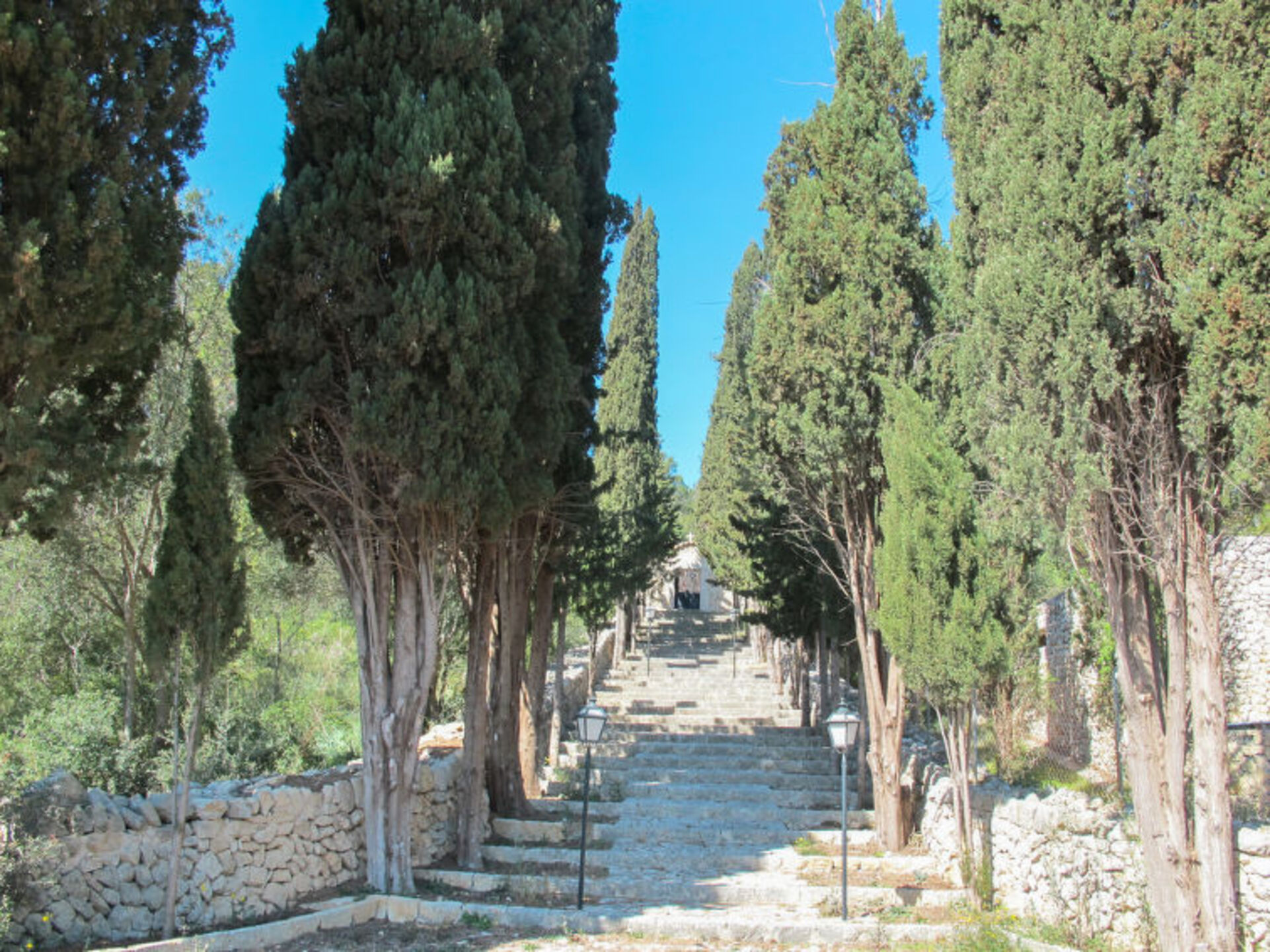 Huzurlu Cennet: Balear Adaları'nda 4 Yatak Odalı Villa, 1625