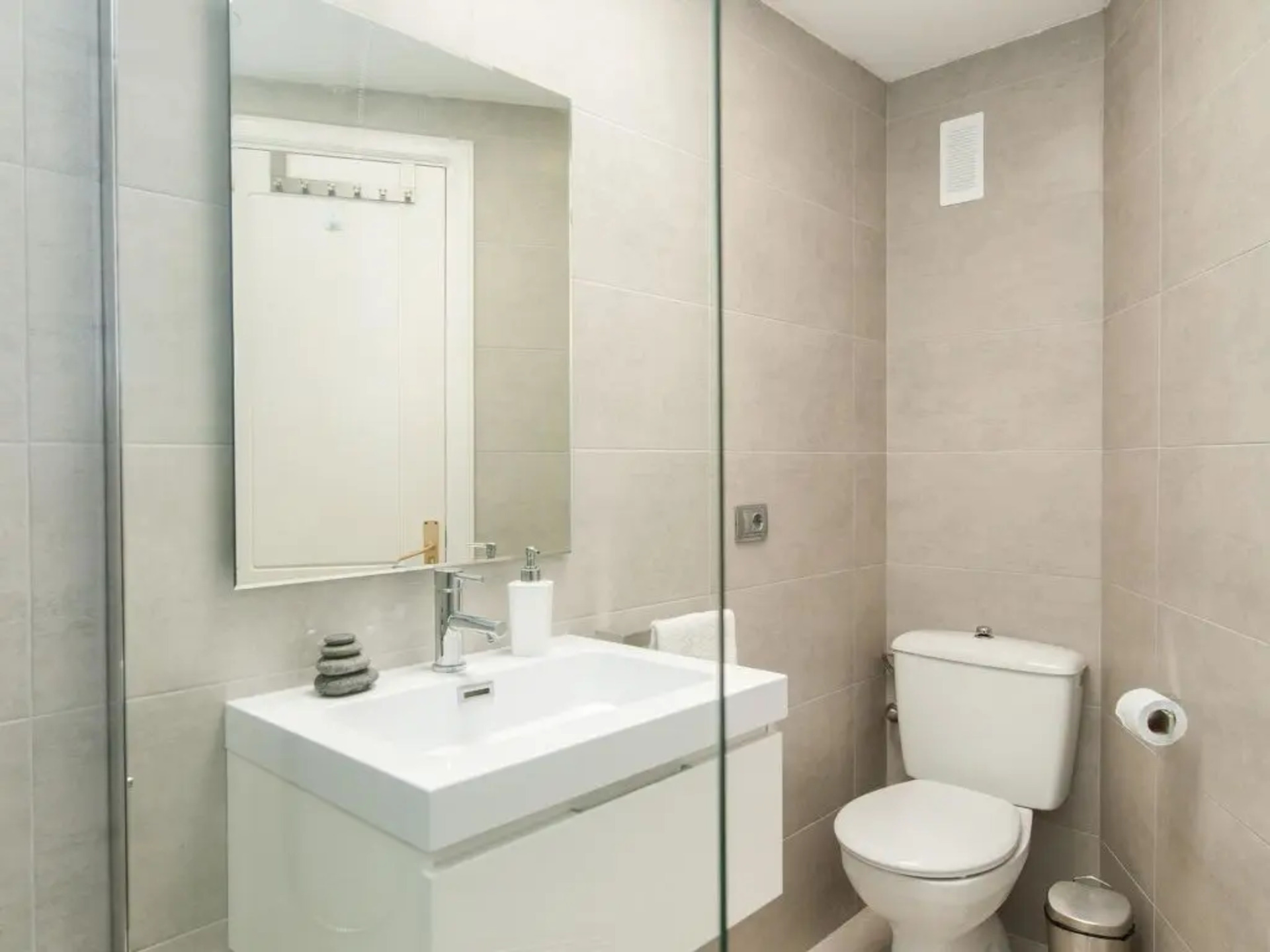 Kanarya Adaları'nda 4 Yatak Odalı Villa, 1077