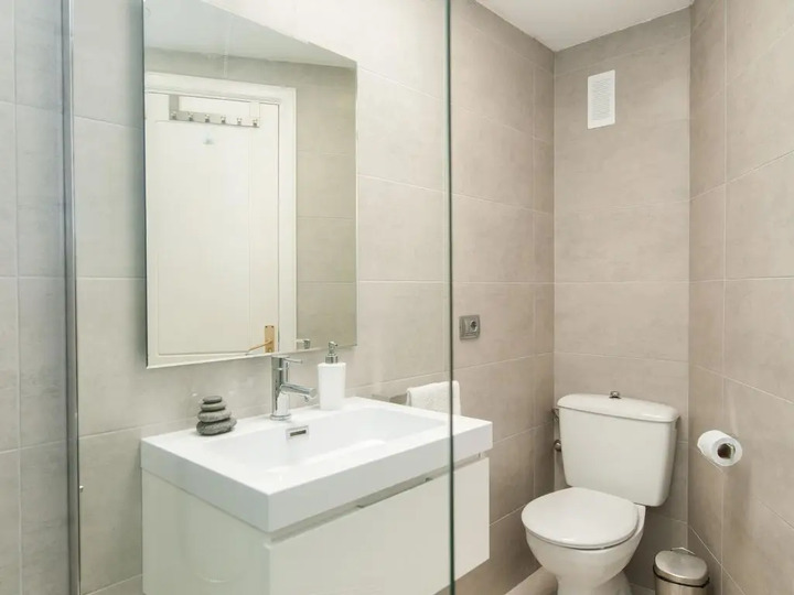 Kanarya Adaları'nda 4 Yatak Odalı Villa, 1077
