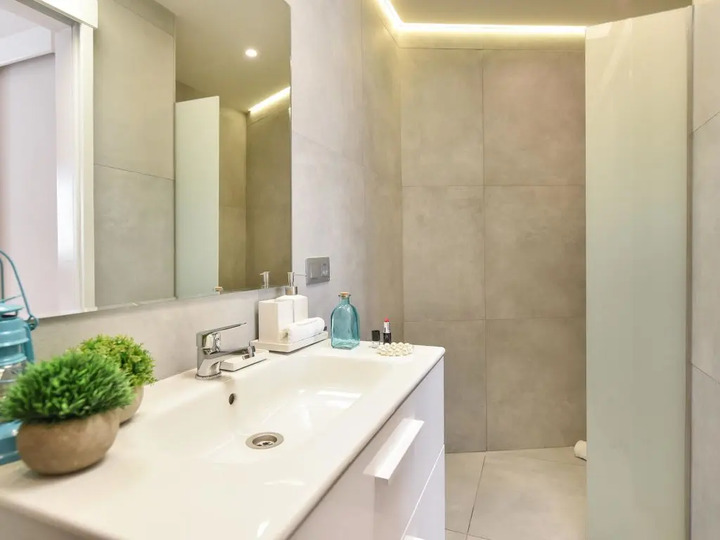 Kanarya Adaları'nda 4 Yatak Odalı Villa, 1077
