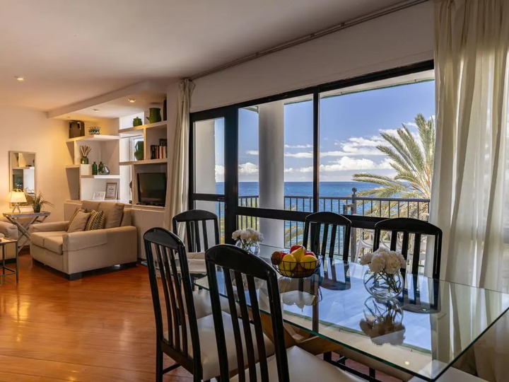 Kanarya Adaları'nda 4 Yatak Odalı Villa, 1077