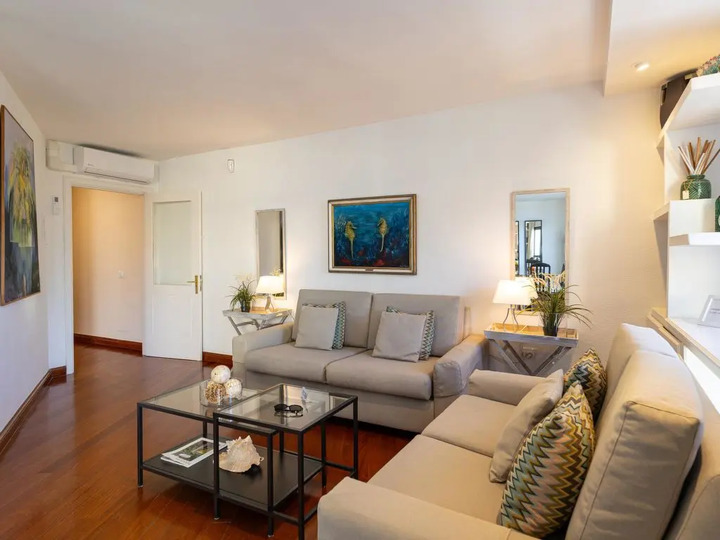 Kanarya Adaları'nda 4 Yatak Odalı Villa, 1077