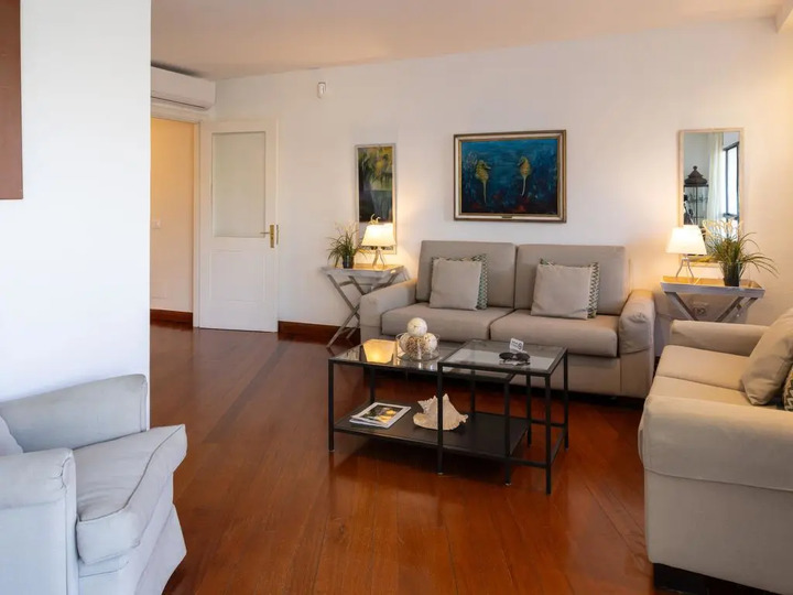 Kanarya Adaları'nda 4 Yatak Odalı Villa, 1077