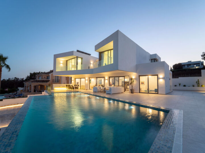 Costa del Sol'da Modern 5 Yatak Odalı Villa, 1109, Manilva, Spain