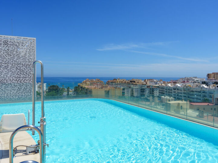 Lüks 3 Yatak Odalı Villa,1125, Estepona, Spain