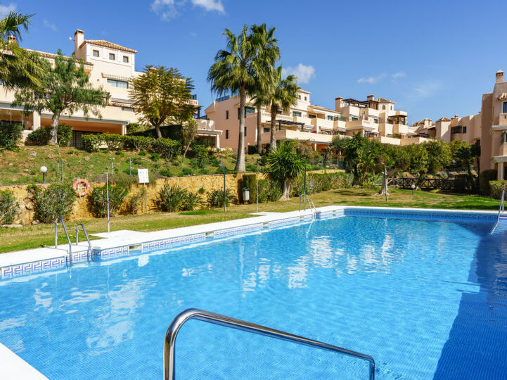 Marbella'da Zarif 2 Yatak Odalı Dinlenme Yeri, 1200, Marbella, Spain