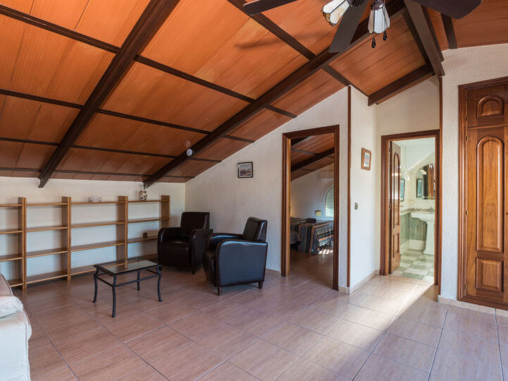 Muhteşem 3 Yatak Odalı Okyanus Manzaralı Villa, 1141