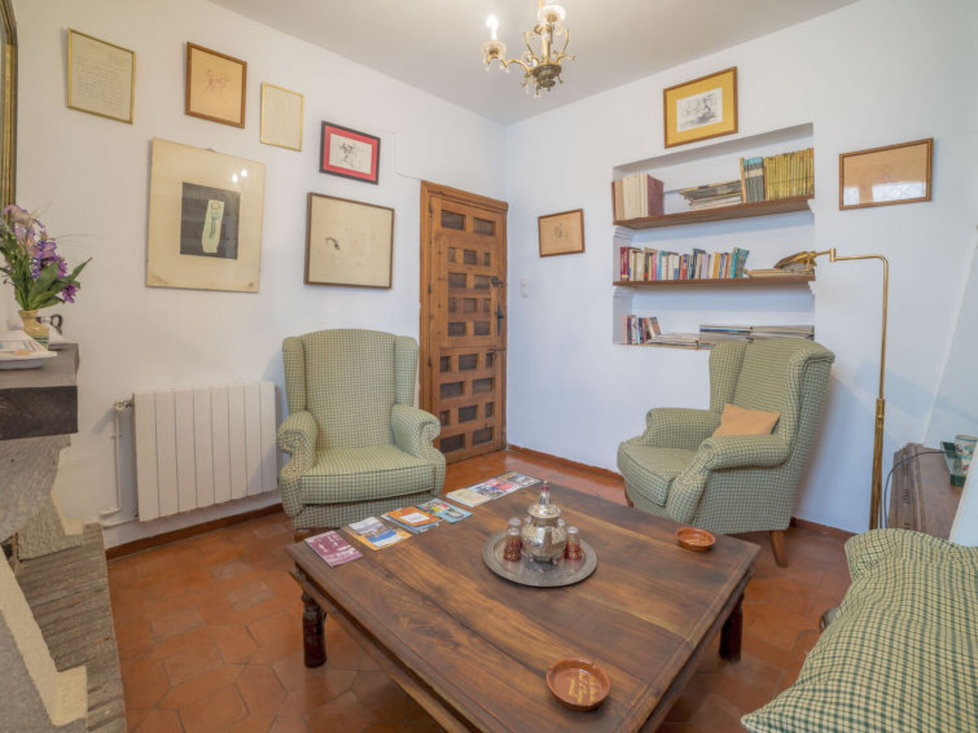 Endülüs'te Lüks 4 Yatak Odalı Villa, 1007