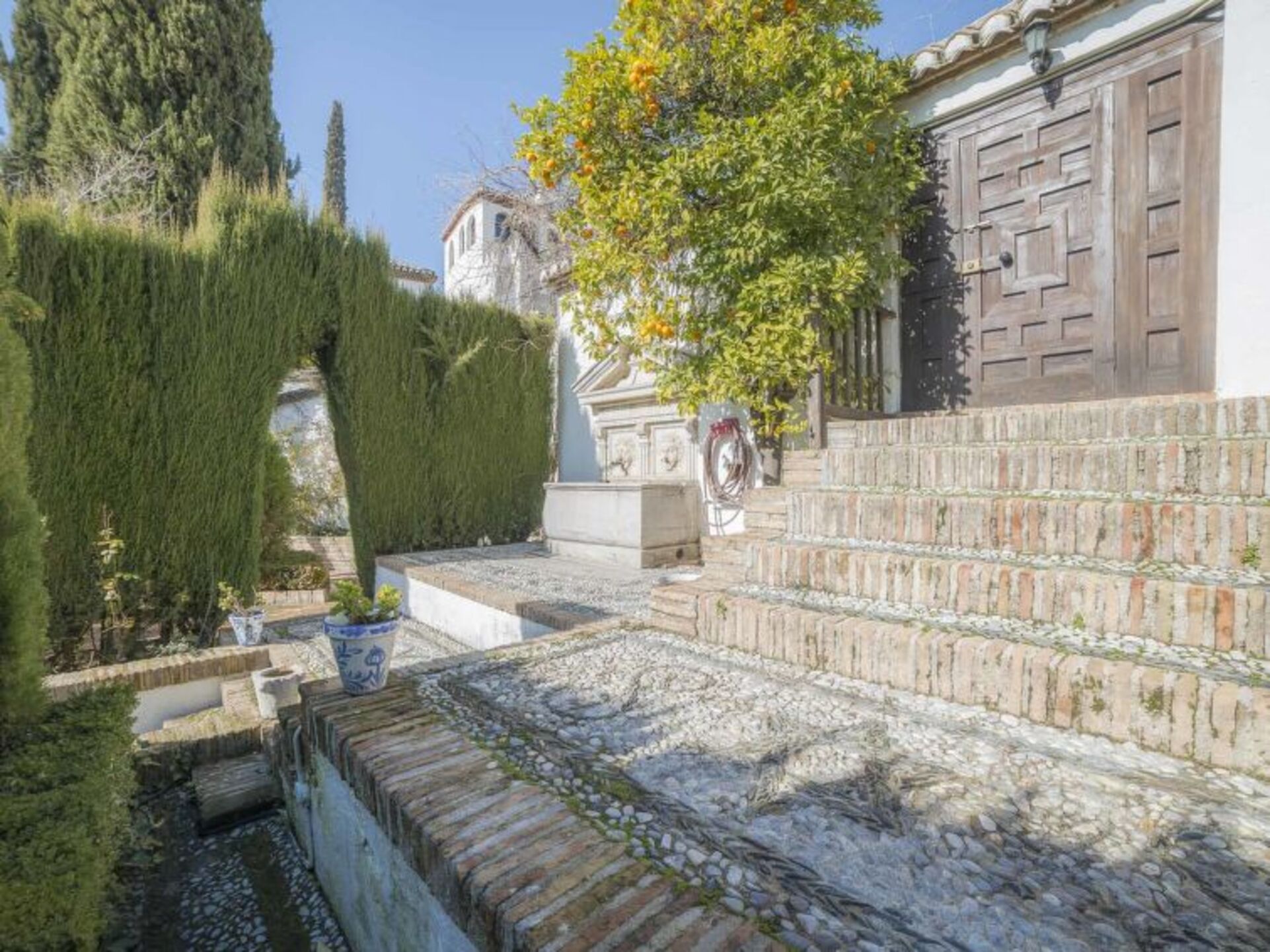 Endülüs'te Lüks 4 Yatak Odalı Villa, 1007