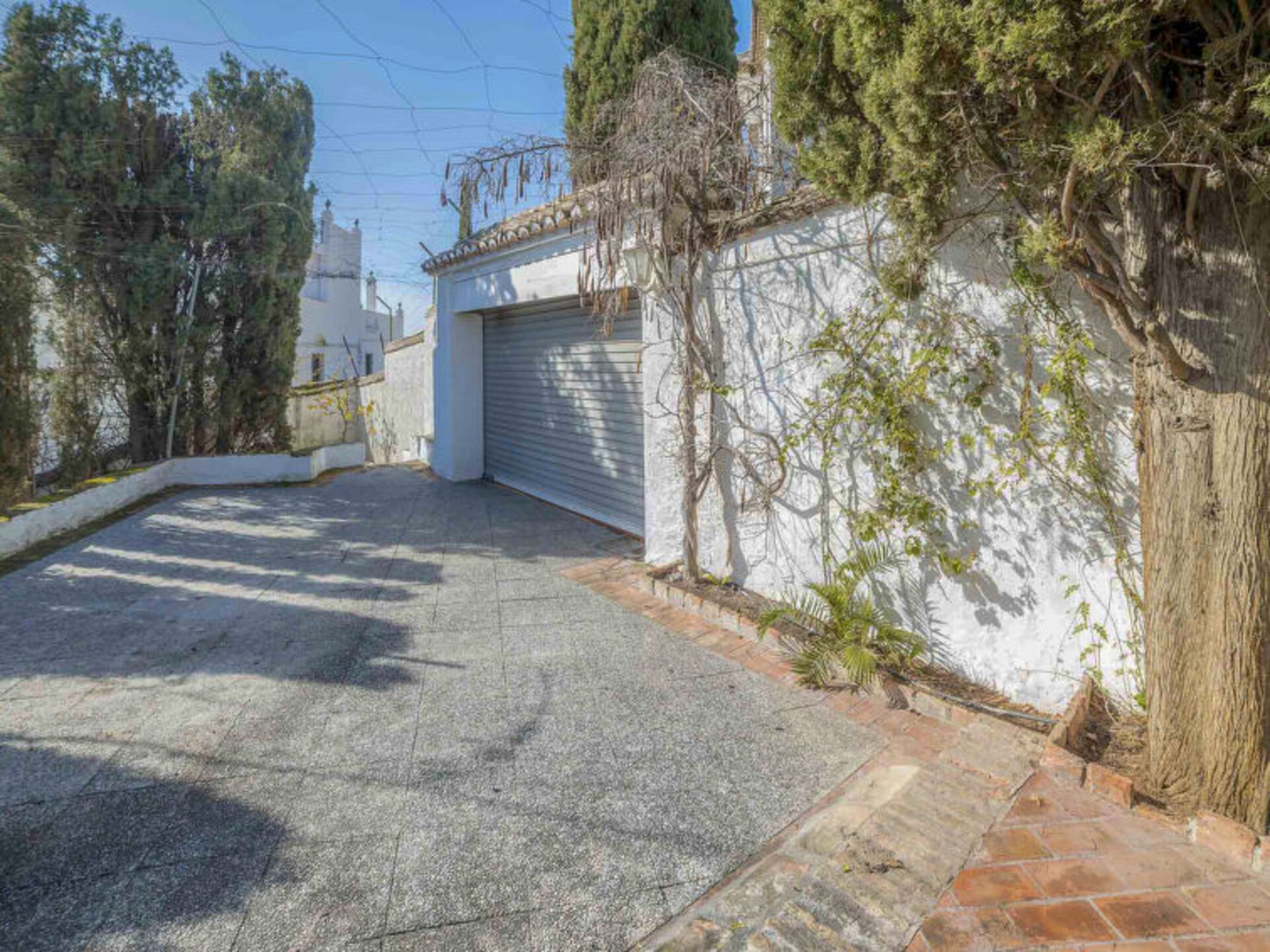 Endülüs'te Lüks 4 Yatak Odalı Villa, 1007