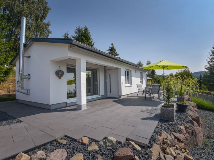 Thüringen'de 2 yatak odalı, 1002 metrekarelik şirin villa., Suhl, Germany