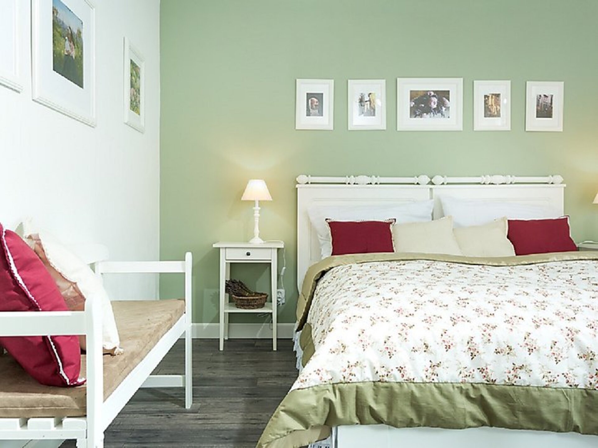 Panoramik manzaralı, büyüleyici 6 yatak odalı ev, 1000