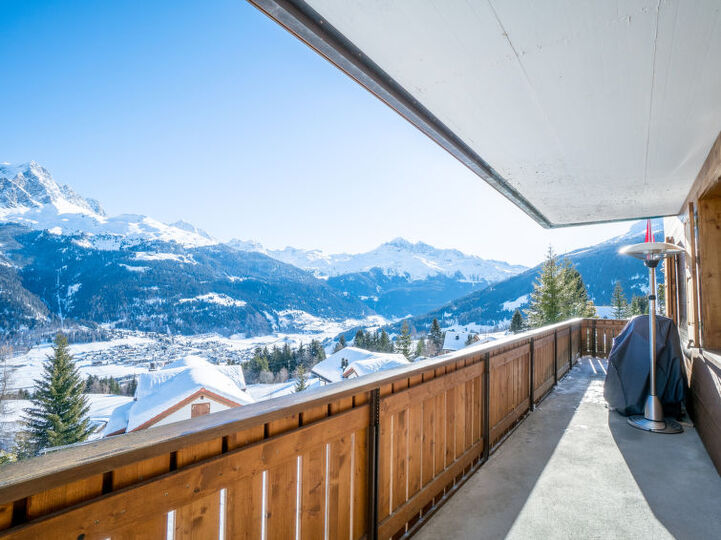 Graubünden'de Rahat Alp Kaçamağı, 1110, Parsonz, Switzerland