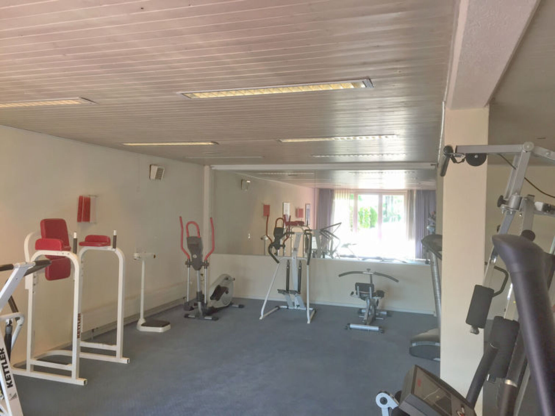Ticino'da Sakin 1BR Vahası, 1080