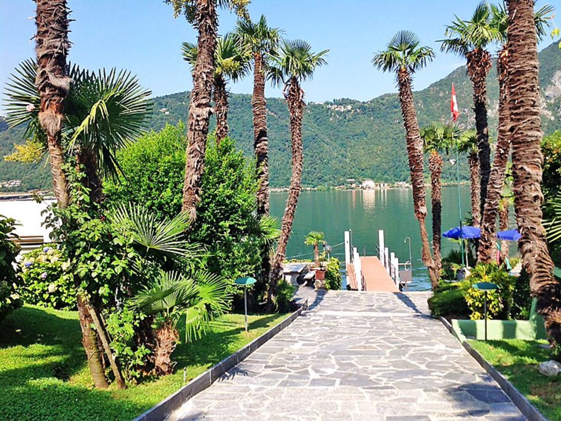 Ticino'da Sakin 1BR Vahası, 1080